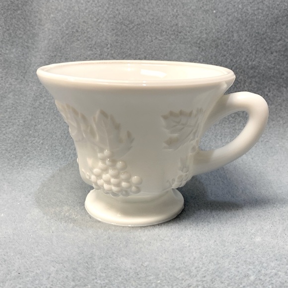 Indiana Colony Milk Glass White Harvest Grape 6 ounce Footed Cup - Picture 1 of 9